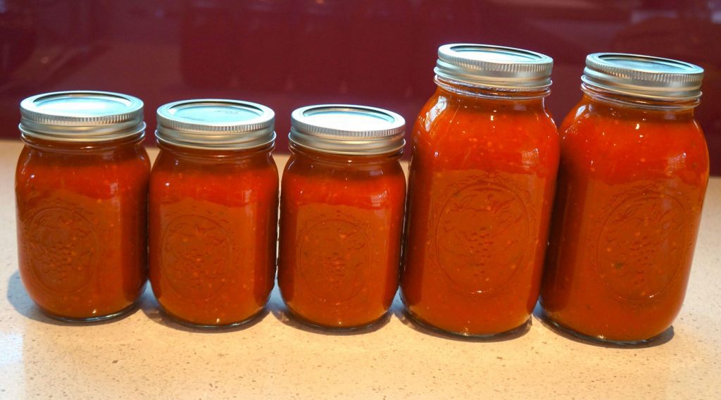 Bottled tomato sauce